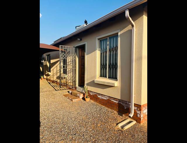 3 BEDROOM FREEHOLD FOR SALE IN MAMELODI EAST